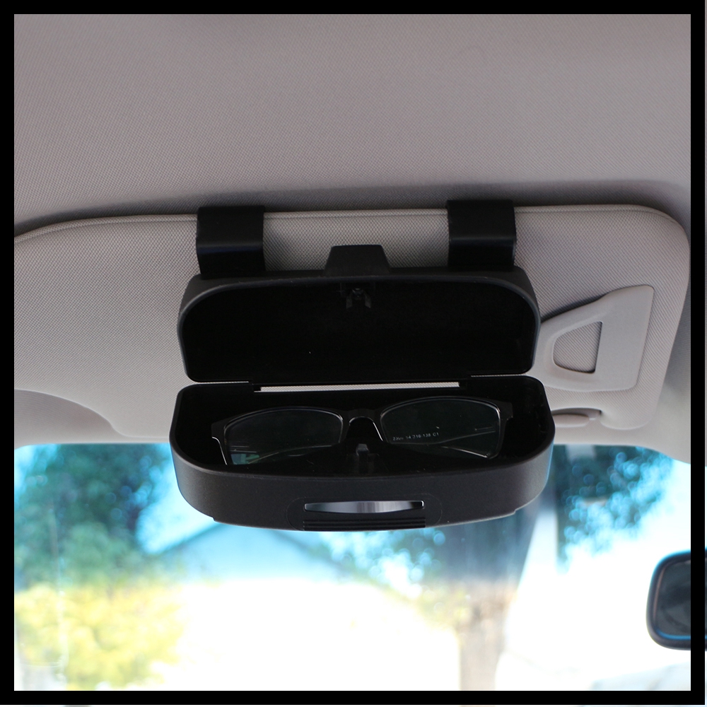 Hộp Đựng Mắt Kính Gắn Tấm Che Nắng Xe Hơi Tiện Lợi