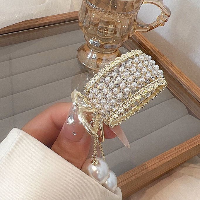 Kẹp Tóc Tua Rua Màu Vàng Đen Thời Trang Cho Nữ