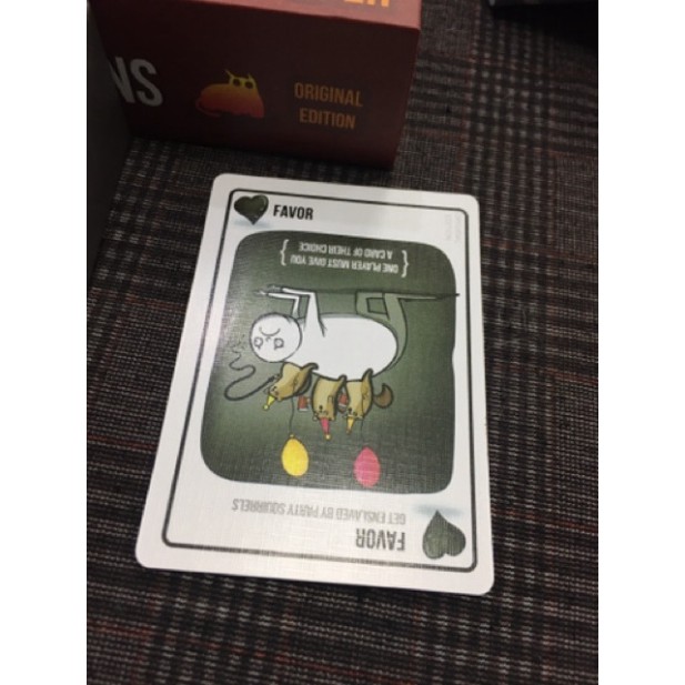 Vỏ Hộp, Cuốn Luật và Lá Bài Exploding Kittens Mèo Nổ