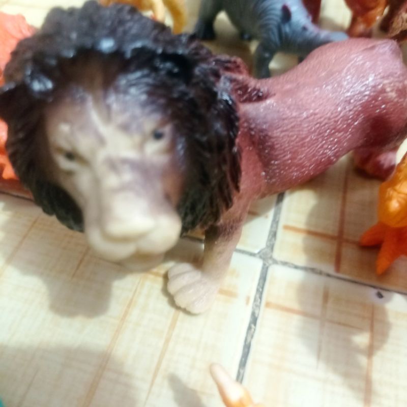 Mô hình động vật  kích thước to cho bé
