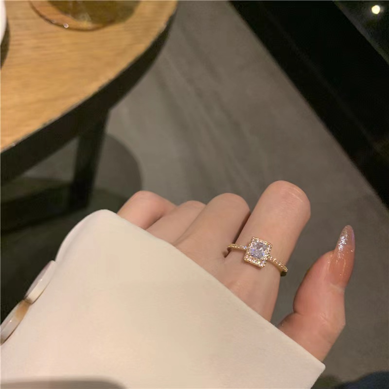 Nhẫn Hở Hình Chữ Nhật Đính Đá Zircon Phong Cách Mới