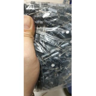 Tụ điện loại tốt 47uf-50v - giá 100 con 75k