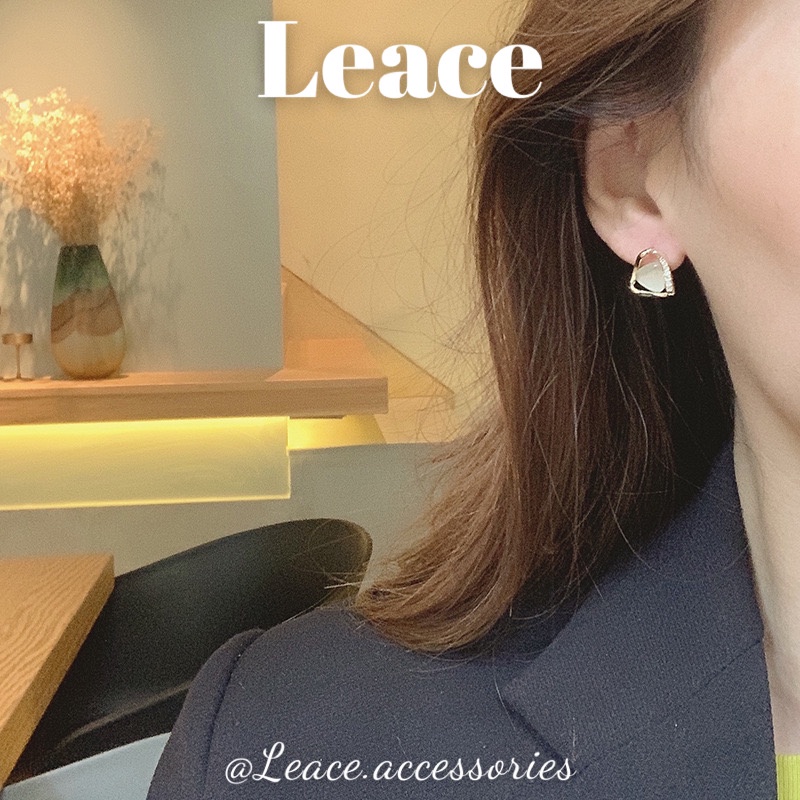 Bông tai khuyên tai tam giác đính đá xà cừ ER019 Leace.accessories