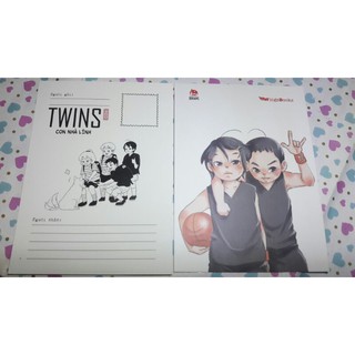 postcard twins con nhà lính