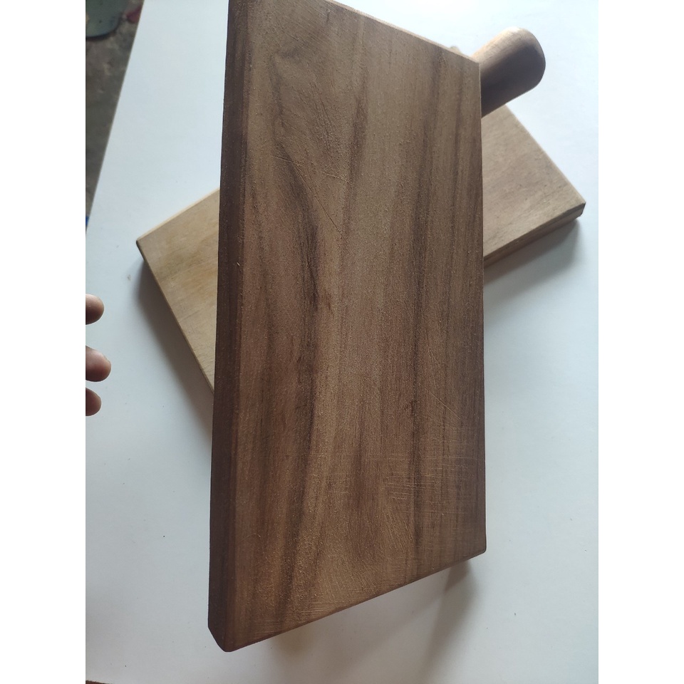 Bàn chà gỗ giả tỵ