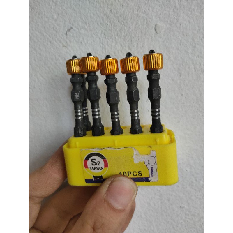 Đầu vít nam châm 4 cạnh-tô vít đầu 4 cạnh nam châm