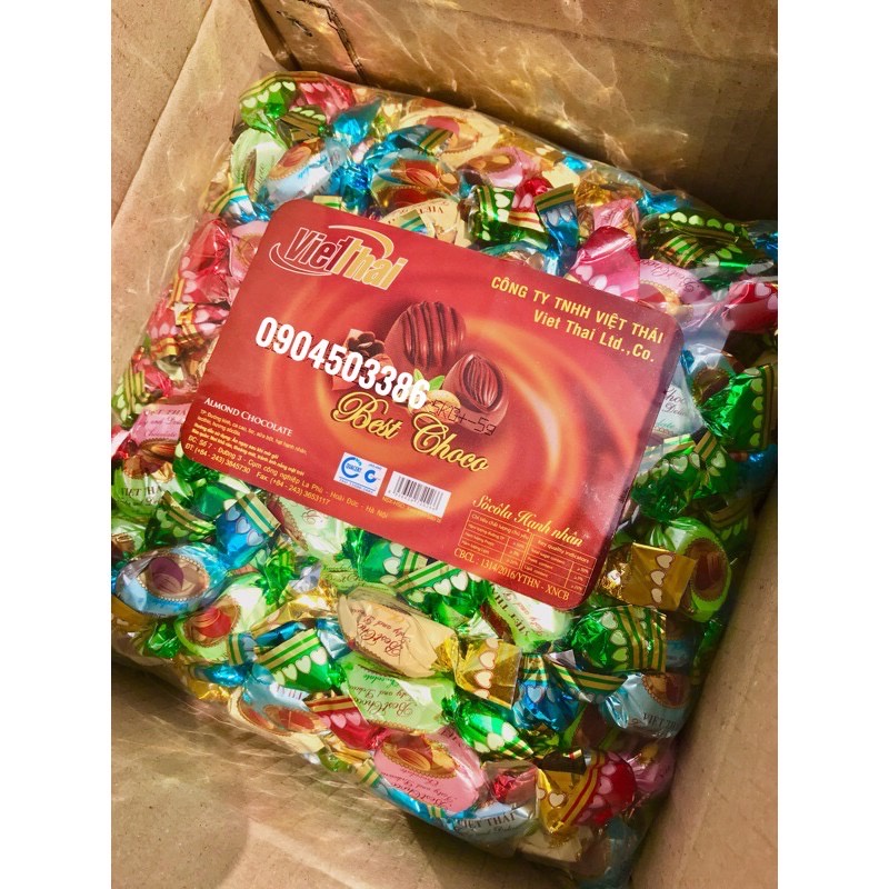 Kẹo Sôcôla hạnh nhân Việt Thái