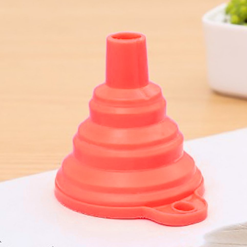 Phễu silicon có thể gấp gọn tiện lợi D8