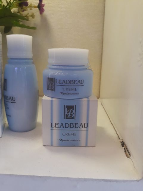 Kem dưỡng da đàn hồi Naris Leadbeau Creme