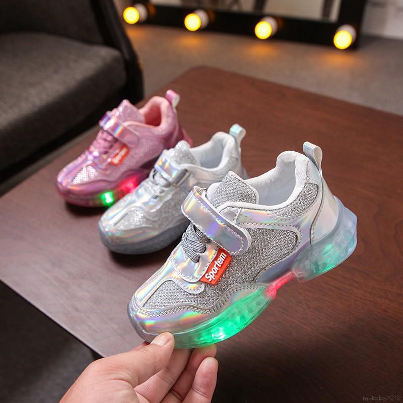 Giày Sneaker Đế Gắn Đèn Led Cho Bé Trai