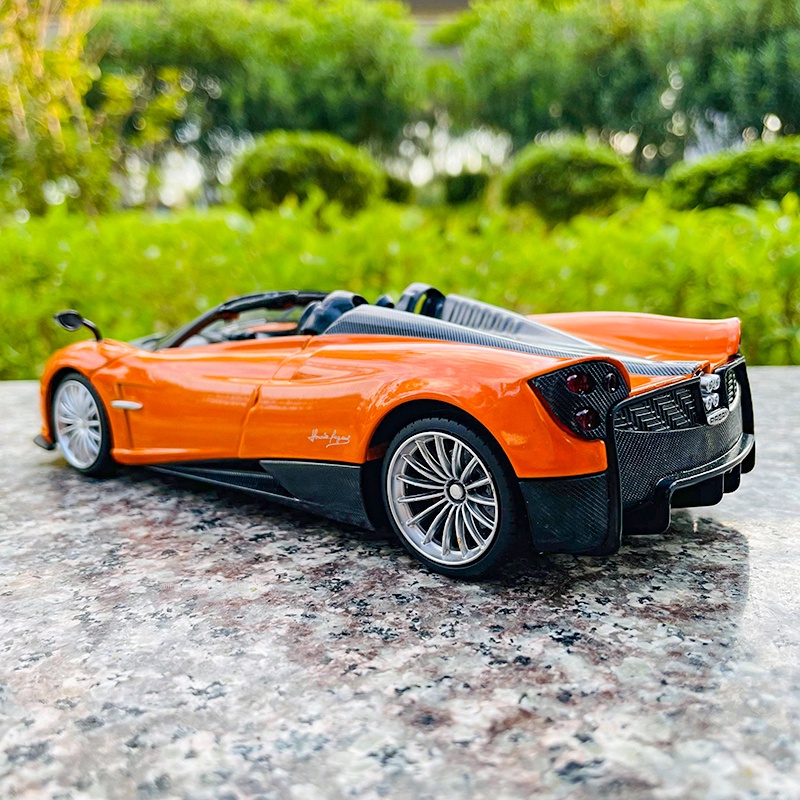 Xe mô hình Pagani Huayra Roadster 1:24 MSZ