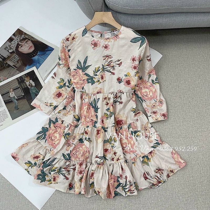 Đầm hoa babydoll kèm lót.