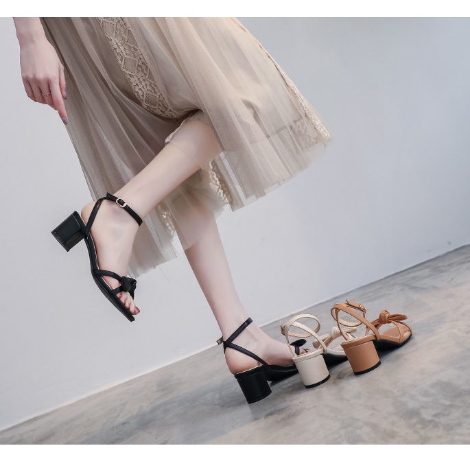 Giày Sandal Gót Thấp Thời Trang Mùa Hè Dành Cho Nữ 202 0 Tuổi