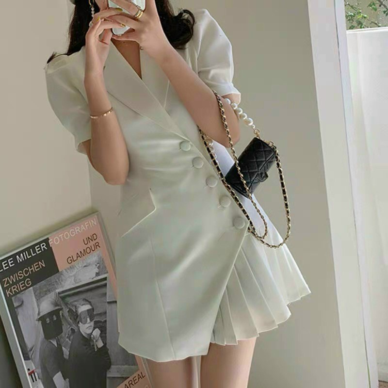 Đầm váy xoè trắng cổ vest phối nút chéo bên lạ mắt kiểu quảng châu công sở du lịch nhẹ nhàng