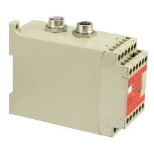 Bộ điều khiển Omron F3SP-B1P 24V