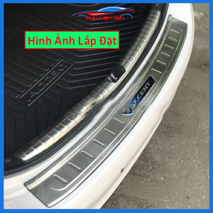 Ốp chống trầy cốp Accent 2018-2019-2020 inox sáng bóng bảo vệ xe chống va đập