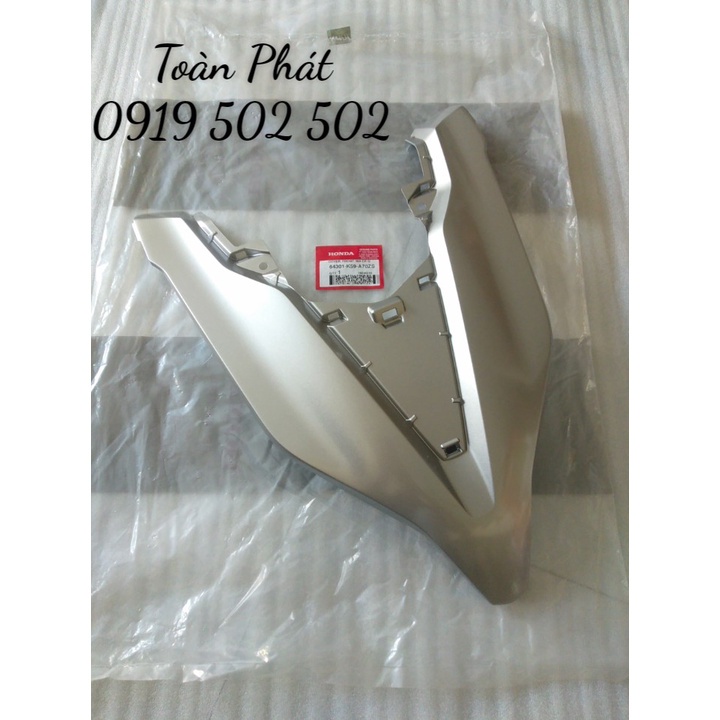 MẶT NẠ CHỮ V LỚN VARIO 2019 MÀU BẠC - 64301K59A70ZS - VARIO 125/150 2019 CHÍNH HÃNG HONDA INDONESIA