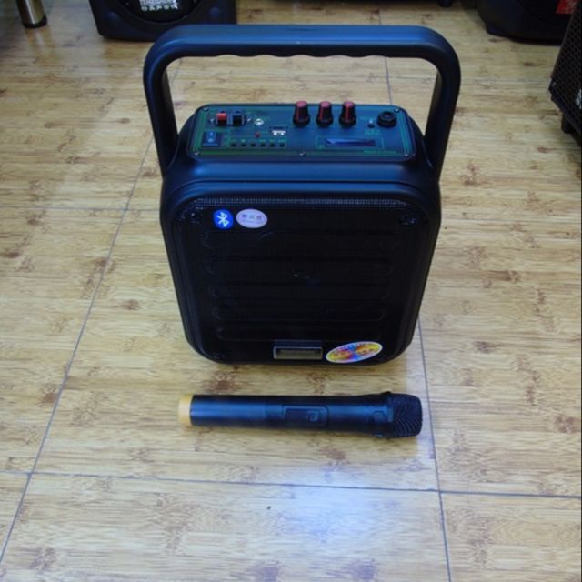 LOA KÉO DI ĐỘNG A6-4