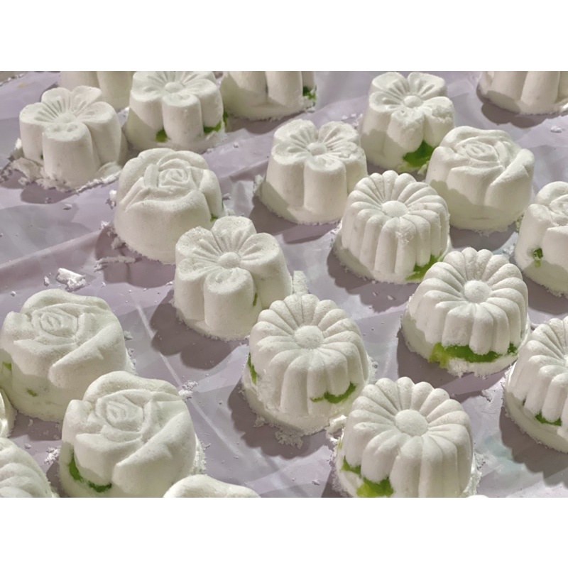 Bánh in dẻo nhân dừa non