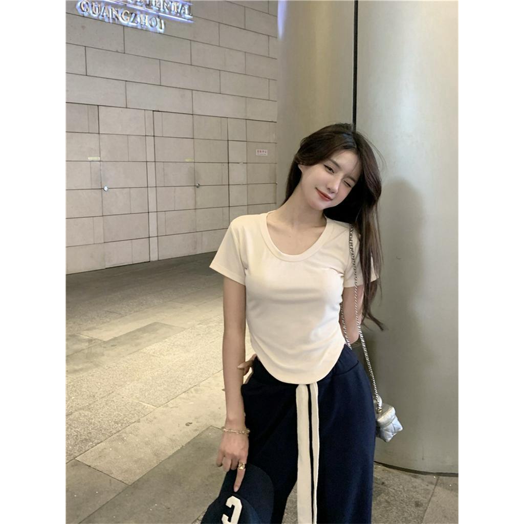 Áo Thun Cộc Tay Vạt Ngắn 61666