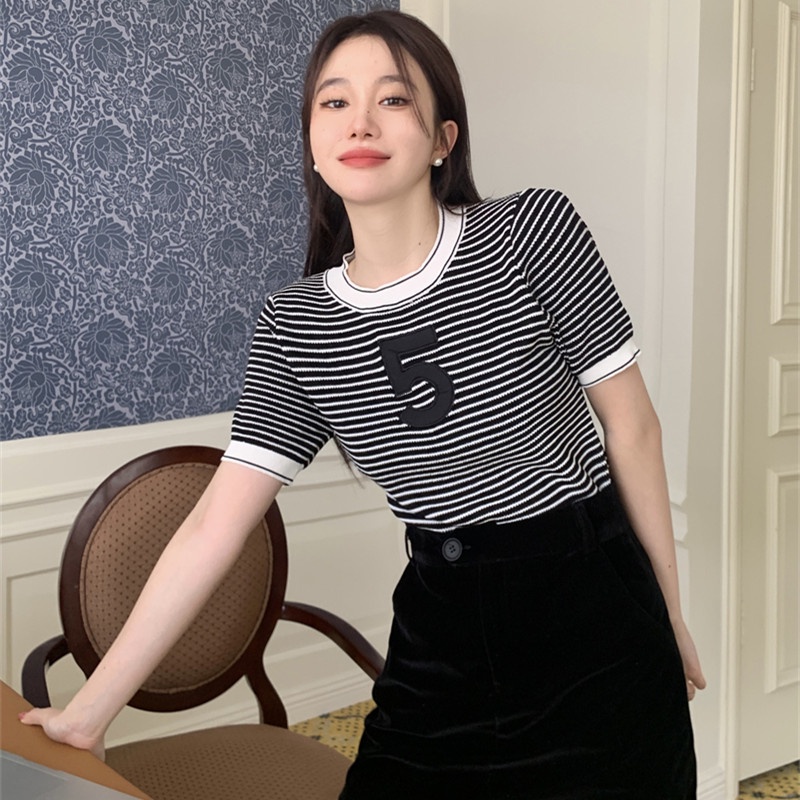 Áo Dệt Kim Ngắn Tay Cổ Tròn Ôm Dáng Họa Tiết Kẻ Sọc Màu Sắc Tương Phản Trẻ Trung