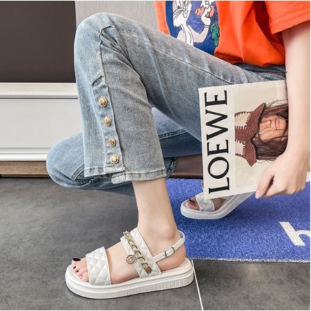 Giày Đế Cao Quai Hậu Đính Dây Móc Xích Dành Cho Phái Nữ Chất Nhựa Mang Êm Chân