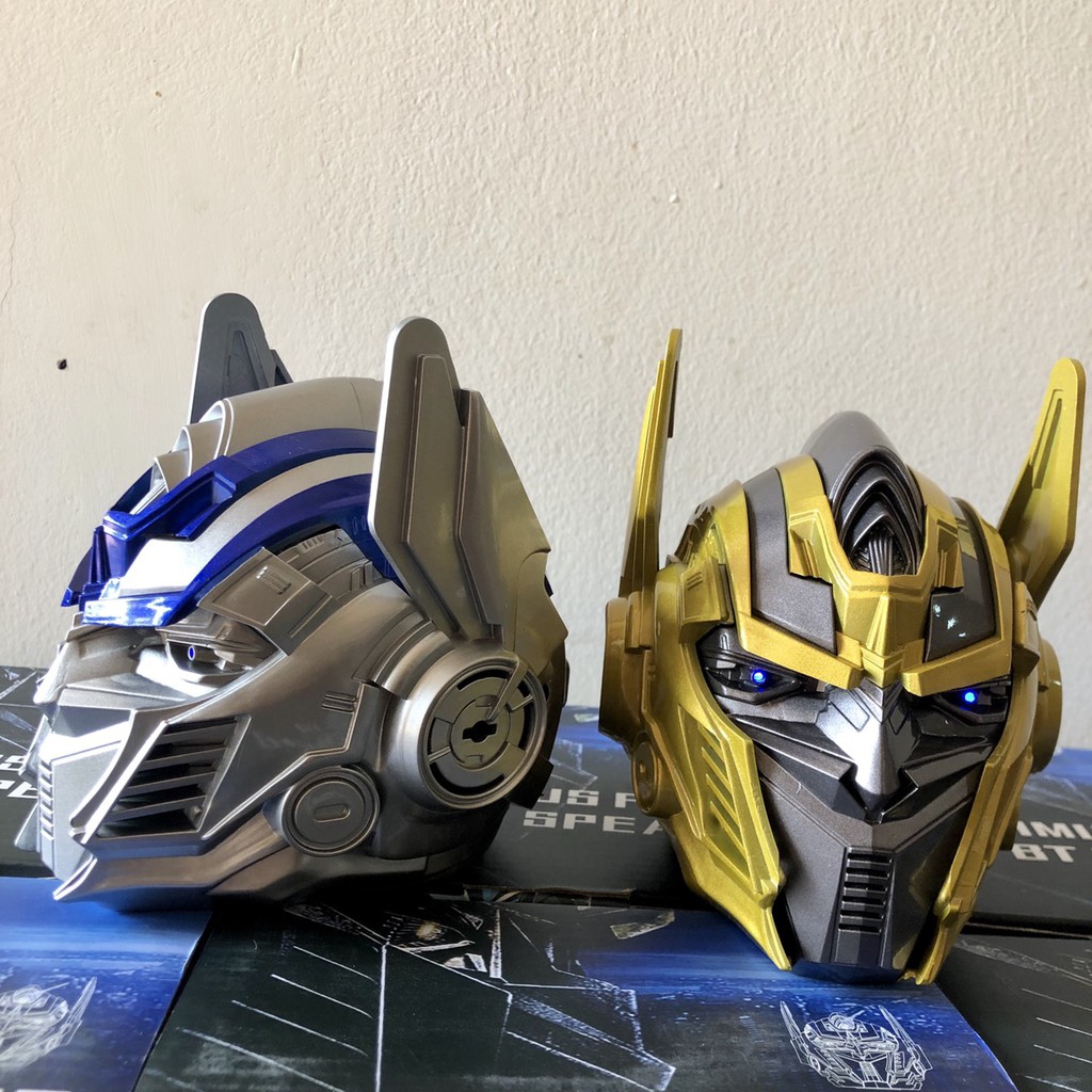 Loa bluetooth Optimus Prime Transformer thiết kế đẹp âm bass mạnh mẽ trong ấm
