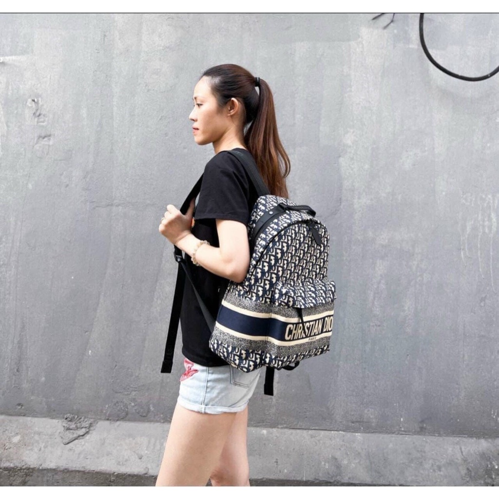 Balo D.I..O.packback SIZE 42 CM  Full bocx Chất Thổ Cẩm Cao Cấp Nam Nữ Đeo Đi Học,Đi Chơi,Đi Làm Bao Sang Chảnh Điệu Đà