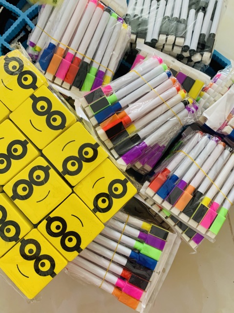 Bút lông viết bảng bút dạ nhiều màu xoá dễ dàng kèm tẩy (set 8 cây bút 8 màu và 1 tẩy hình Minion)