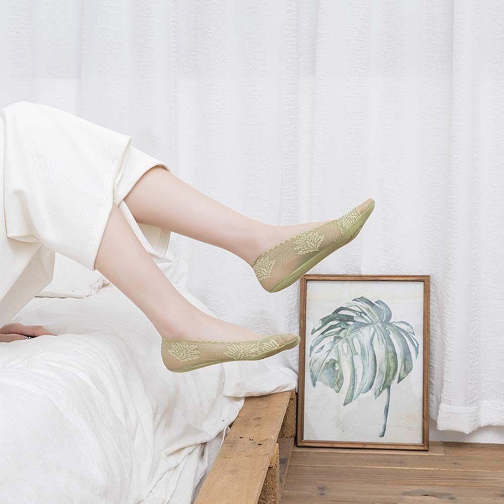 Đôi Vớ Thuyền Phối Ren Mềm Mại Chống Trượt