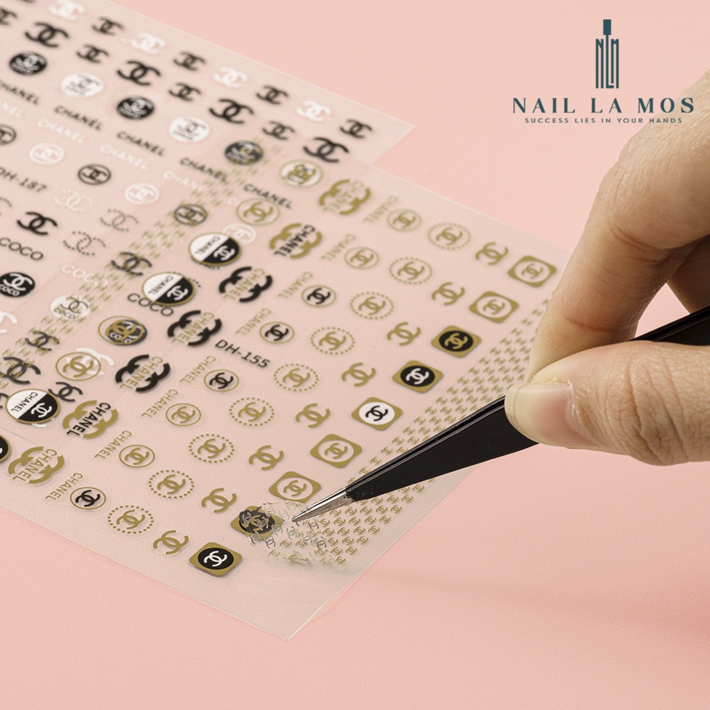Miếng dán móng tay 3D nail sticker chủ đề logo các thương hiệu nổi tiếng 12 mẫu (lẻ 1 tấm)