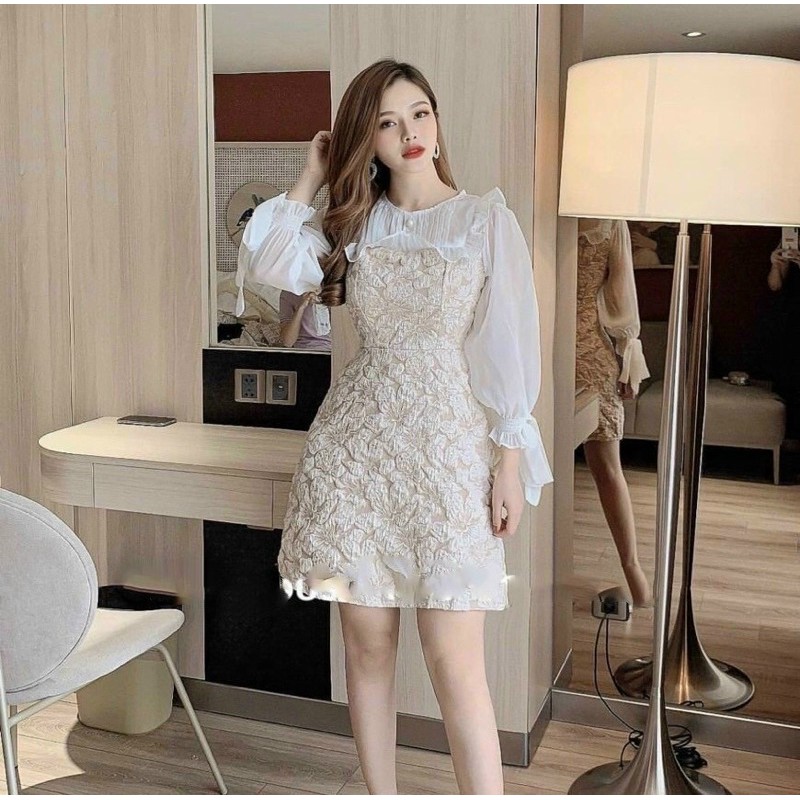 ĐẦM GẤM NUDE PHỐI CỔ VOAN TRẮNG XẾP LY TAY