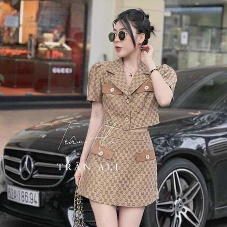 Set croptop chân váy nắp túi đồ bộ nữ họa tiết chữ NN433