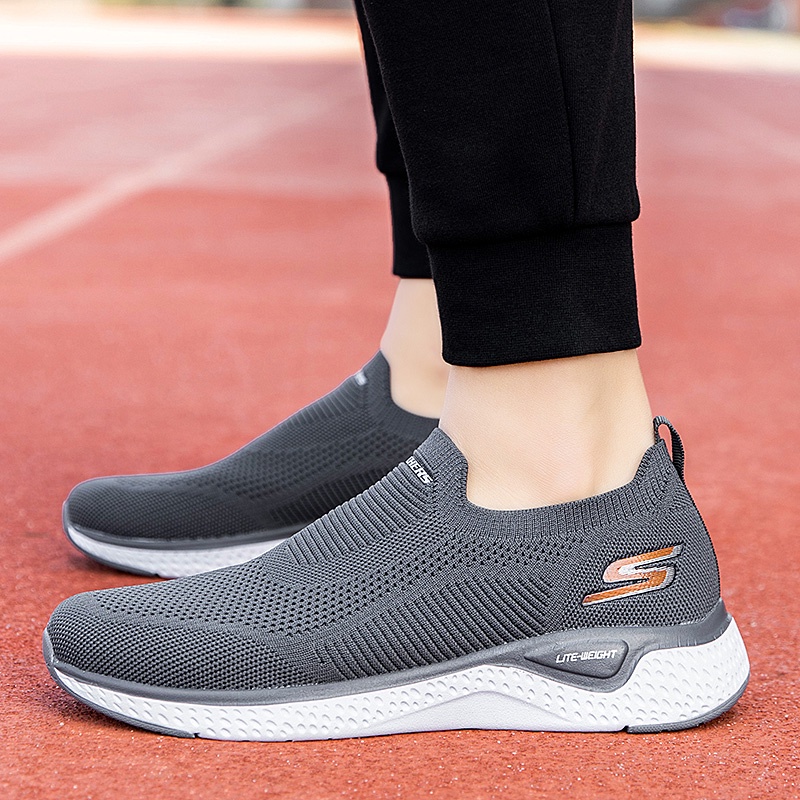 Giày slip on Skechers có size 40-48  | BigBuy360 - bigbuy360.vn