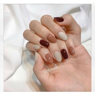 Móng tay giả thiết kế
