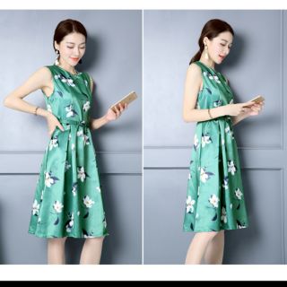 Đầm hoa lụa satin trẻ trung