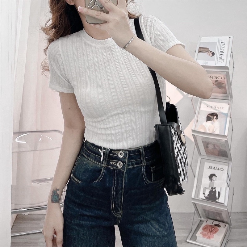 Áo Thun Ôm Nhẹ Co Giãn