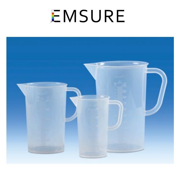 Ca ly cốc nhựa PP 10 0ml-250 ml-500 ml có quai tay cầm chia vạch nổi trắng đong lường pha chế chịu nhiệt 135 [EMSURE182]