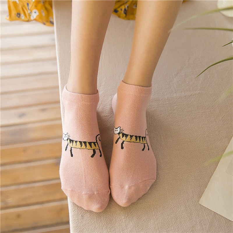 Tất Cotton Cổ Cao Hoạ Tiết Động Vật Hoạt Hình Đáng Yêu Cho Nữ