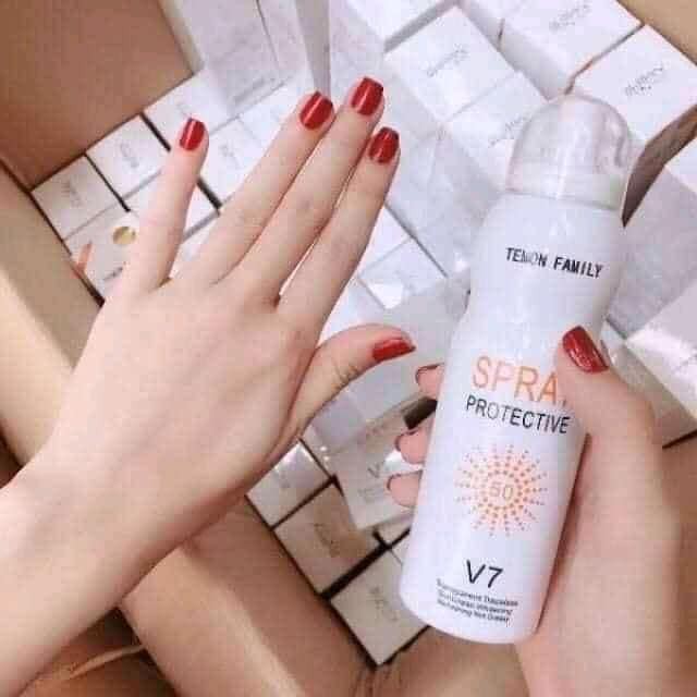 Xịt chống nắng V7 Hàn Quốc Spf 50++ Kiềm dầu tốt , bật tone trắng da (HÀNG CHÍNH HÃNG)