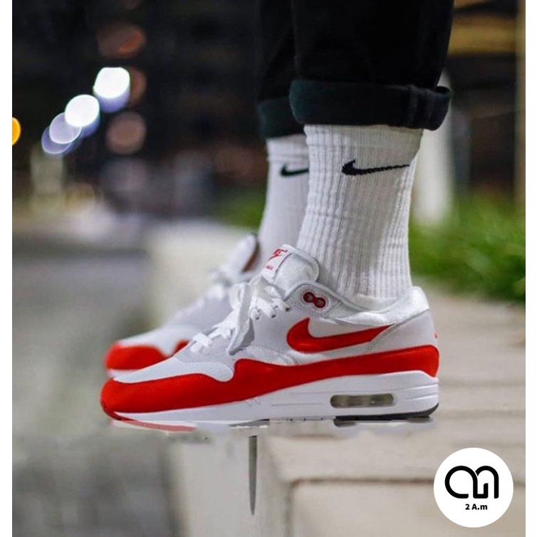 Tất Vớ Nike Cao Nam Nữ Trắng Đen Thời Trang Vải Dệt Kim