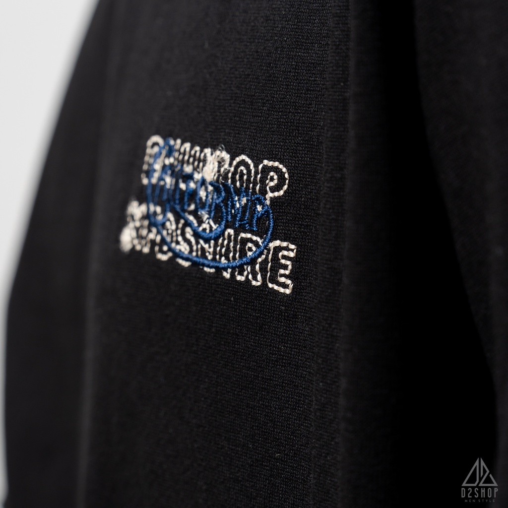 Áo thun D2shop, áo thun cổ tròn đắp vải lưng CALIFORNIA, đắp vải , màu đen
