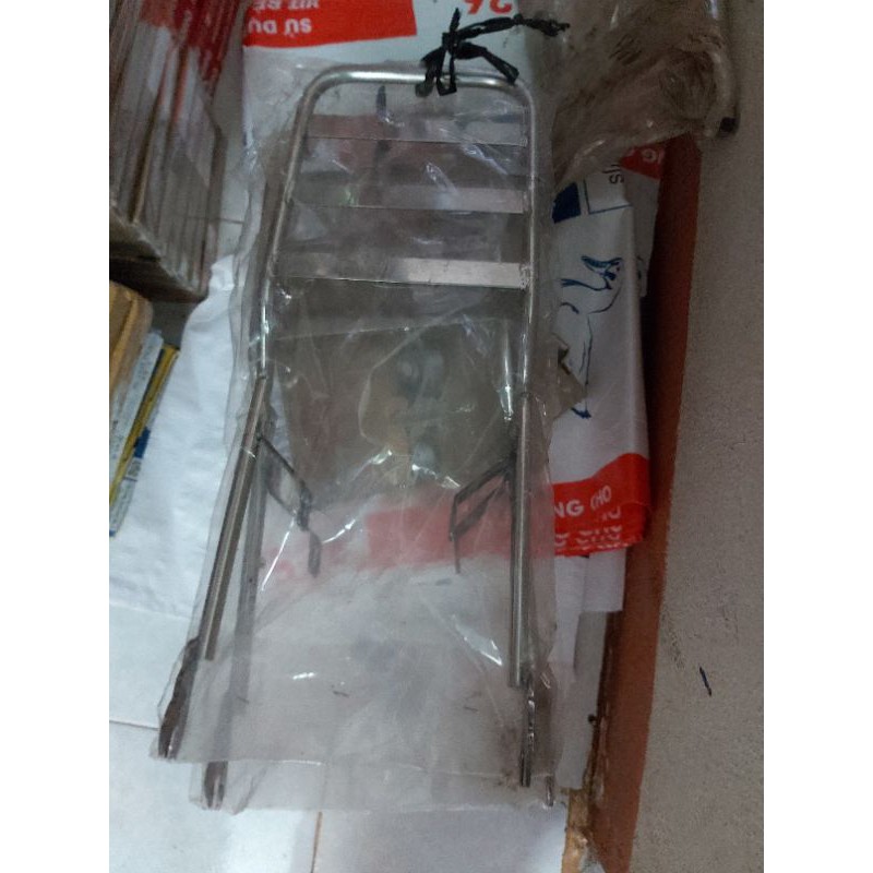 baga cảng sau 67 inox loại dầy - tay dắt yên xe - quai yên