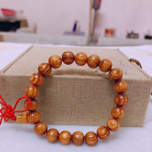 Vòng gỗ nu huyết long