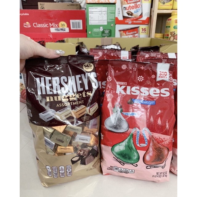 Socola Sữa Hershey's Kisses Noel Milk Chocolate 1,47kg 310 viên