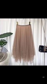 Chân váy ren đính ngọc