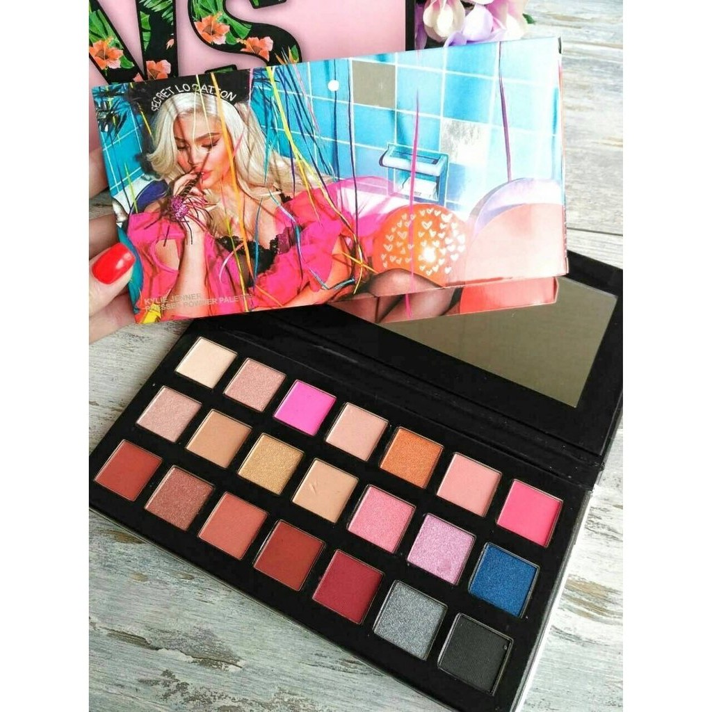 Kylie- Bảng Phấn Mắt- Birthday 2018 Sipping Pretty Palette 21 ô x 0,85g