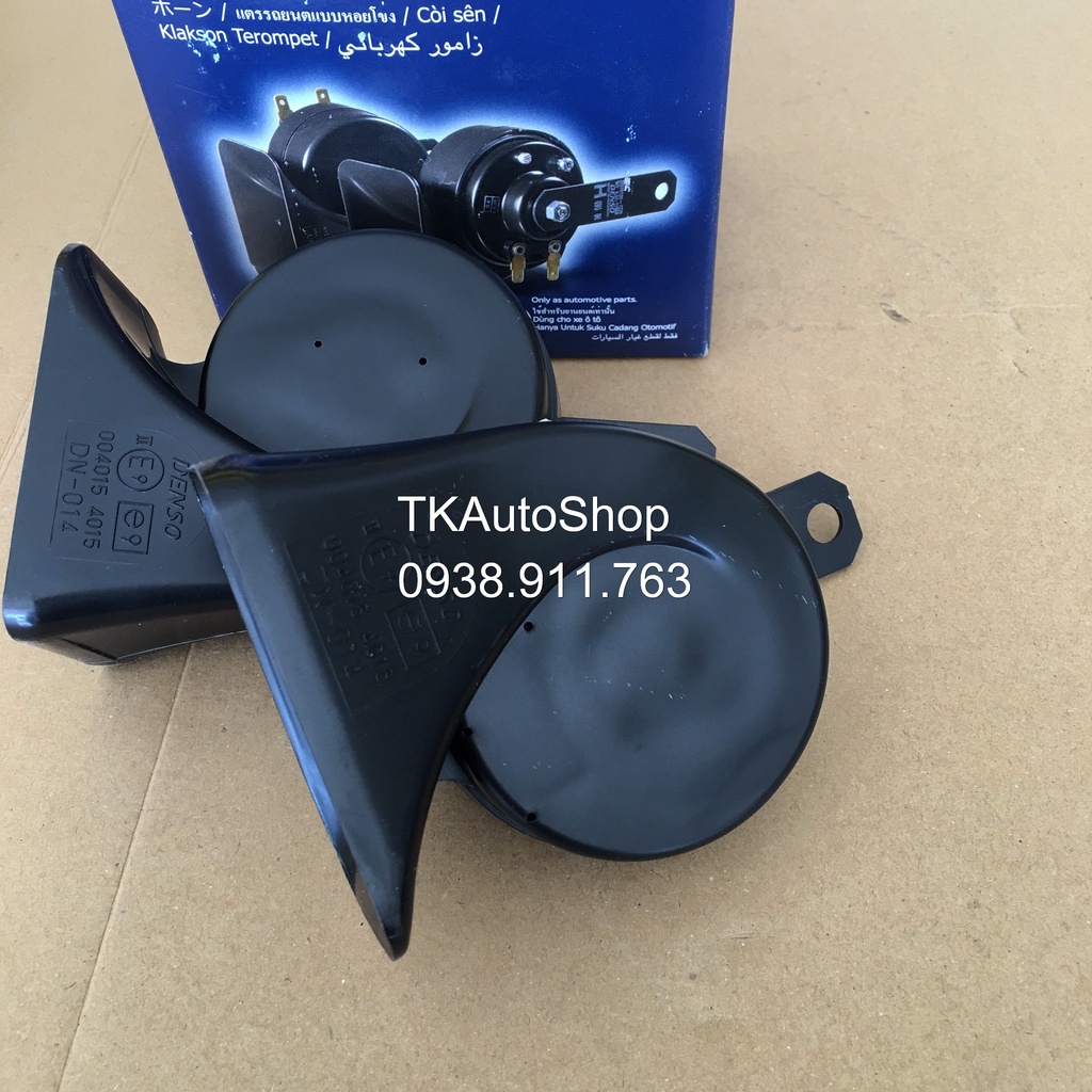 Bộ 2 kèn sò ô tô Denso 12V có giắc