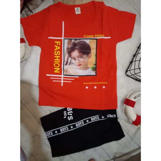 Bộ quần áo in hình bé trai