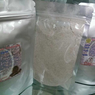 1 Lạng bột đậu đỏ cho khách dùng thử